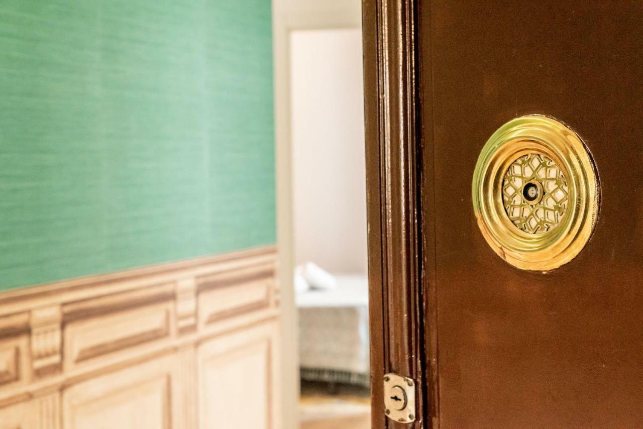 Bnbholder Group Luxury Sol Madrid Esterno foto