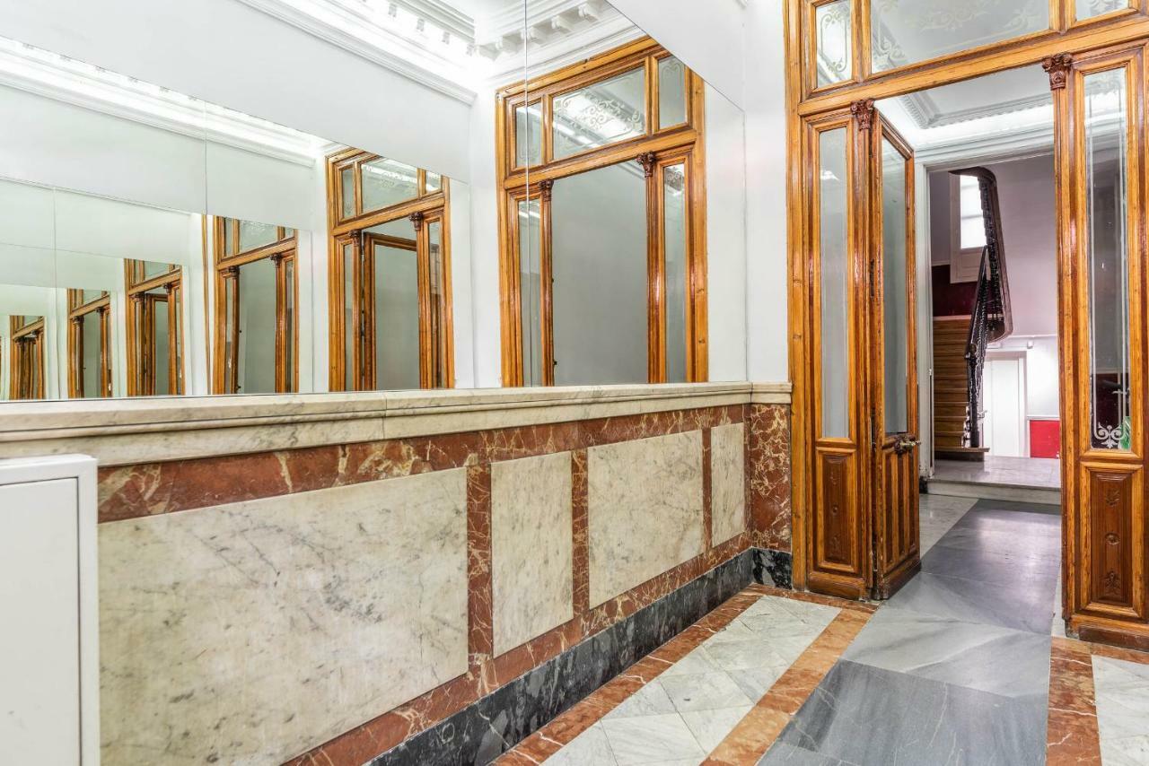 Bnbholder Group Luxury Sol Madrid Esterno foto