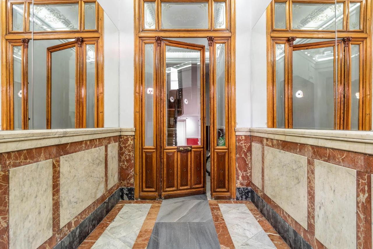 Bnbholder Group Luxury Sol Madrid Esterno foto